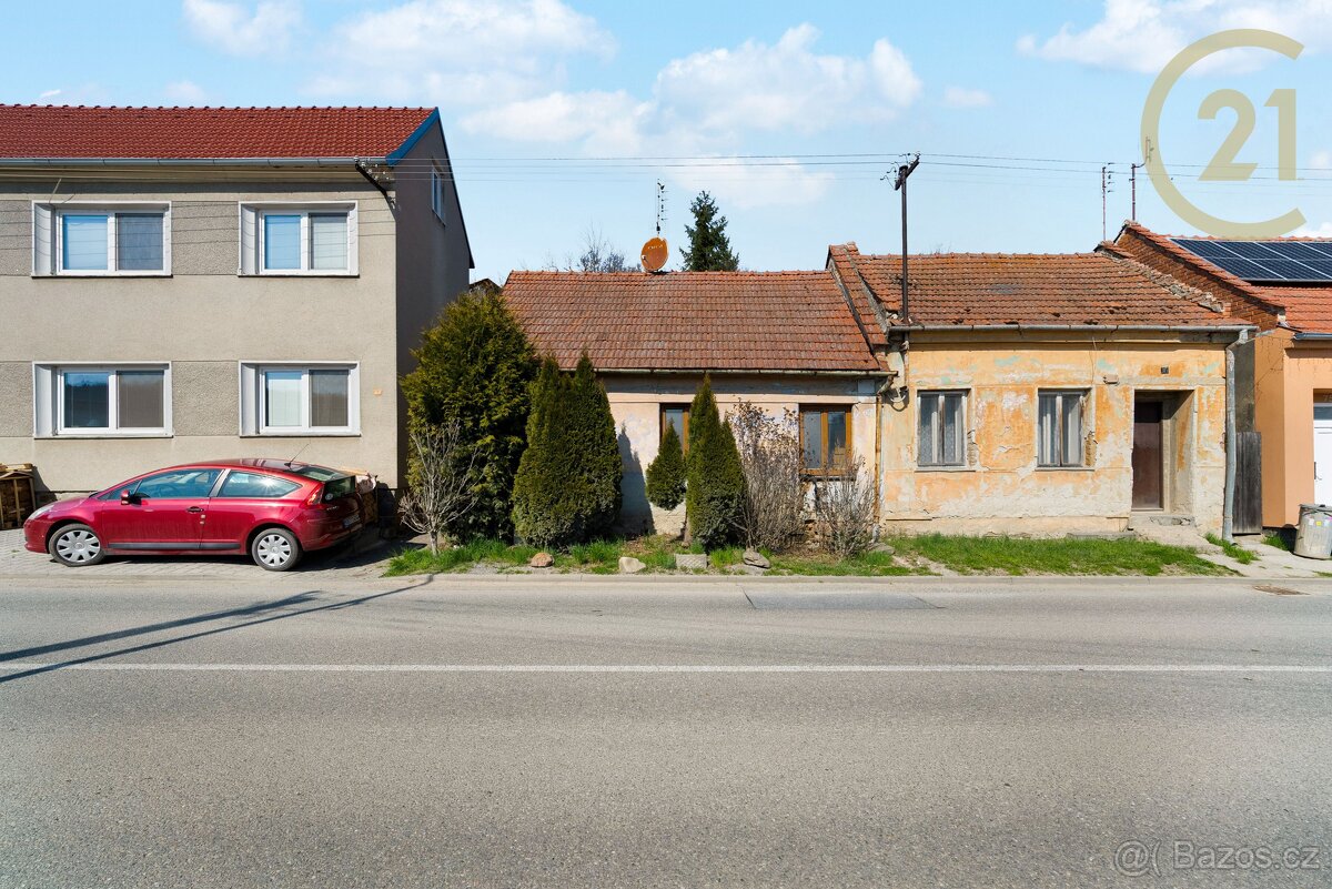 PRODEJ DOMU S VELKÝM POTENCIÁLEM – Drnovice - 2