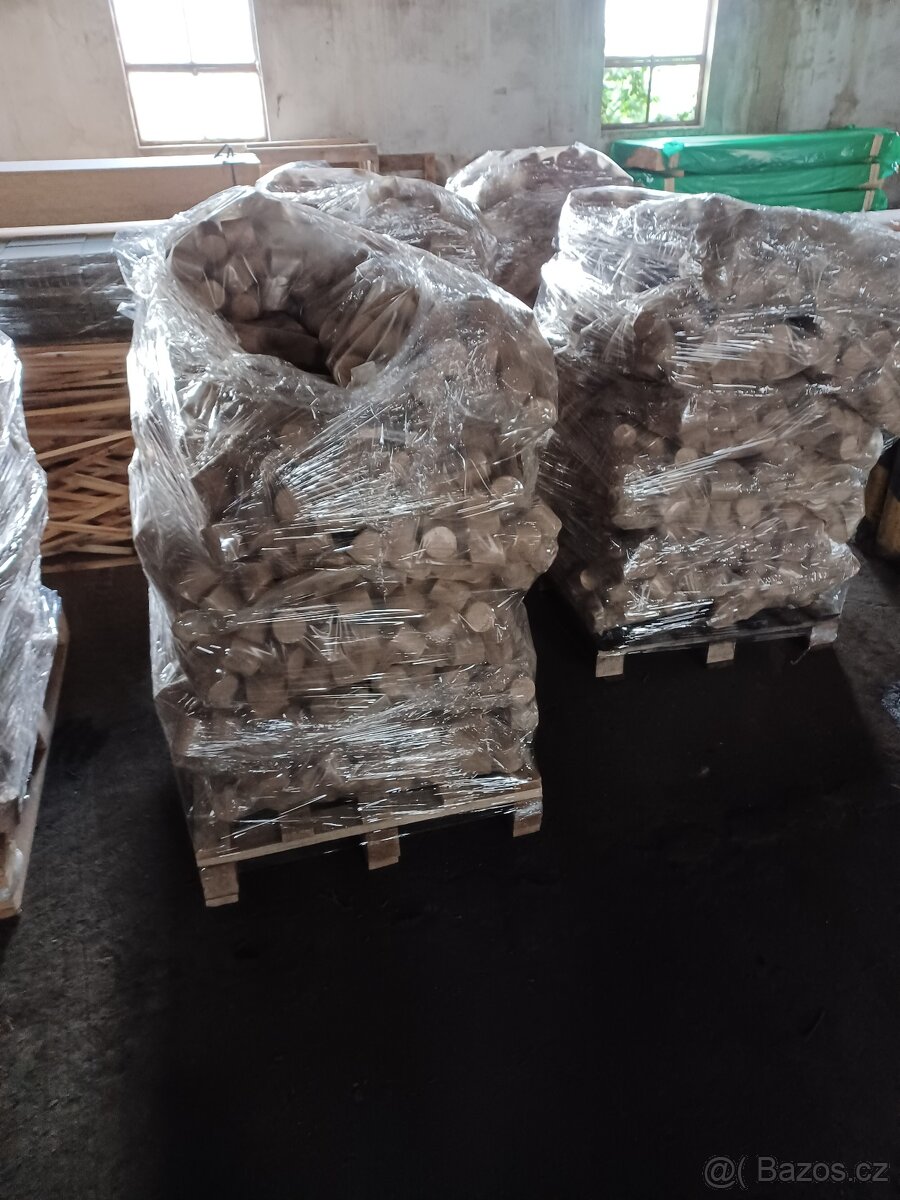 Dřevěné brikety - 2