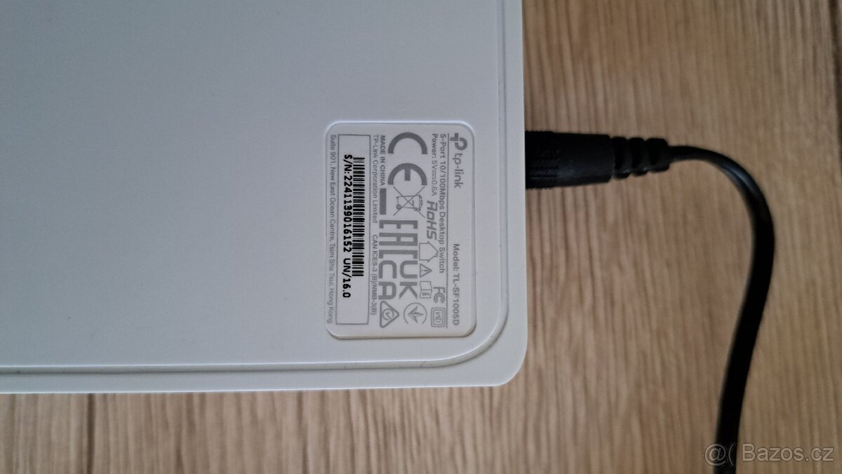 Switch TP-Link SF1005D - 2