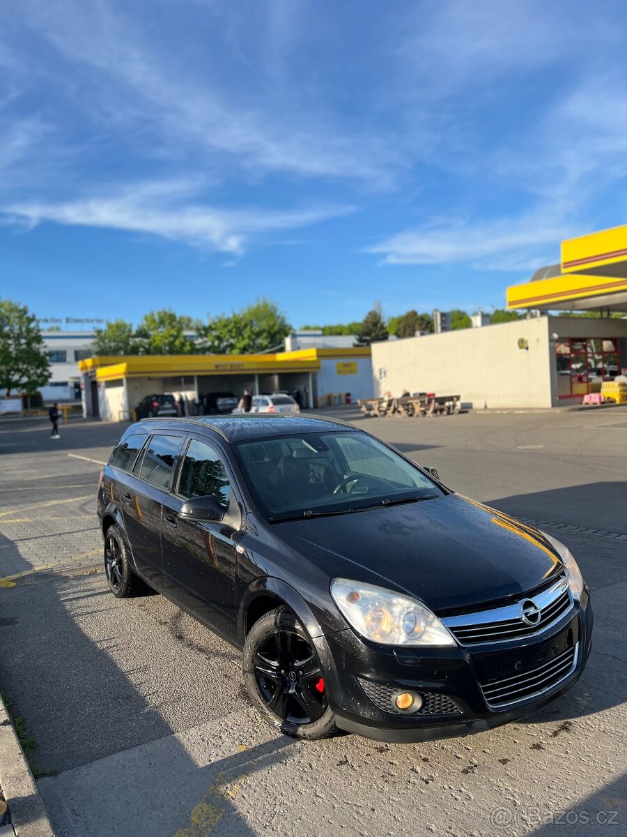 Opel Astra H - 2
