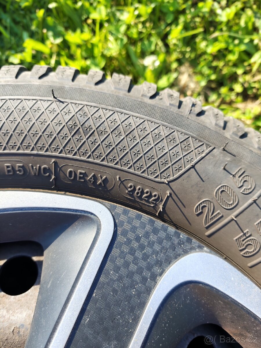 Pneu 205/55/16 - 2