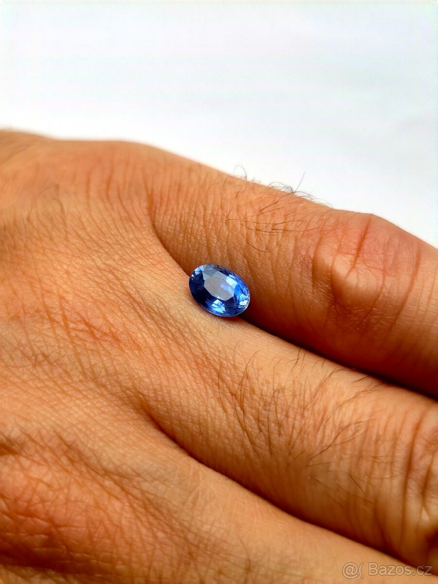Safír -1,42 ct. - 2