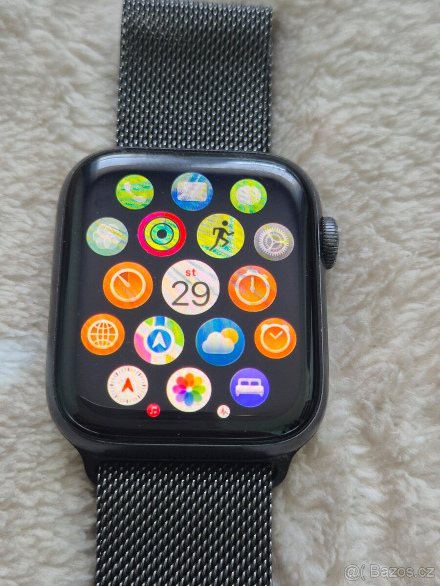 Apple Watch 6 44mm - 2