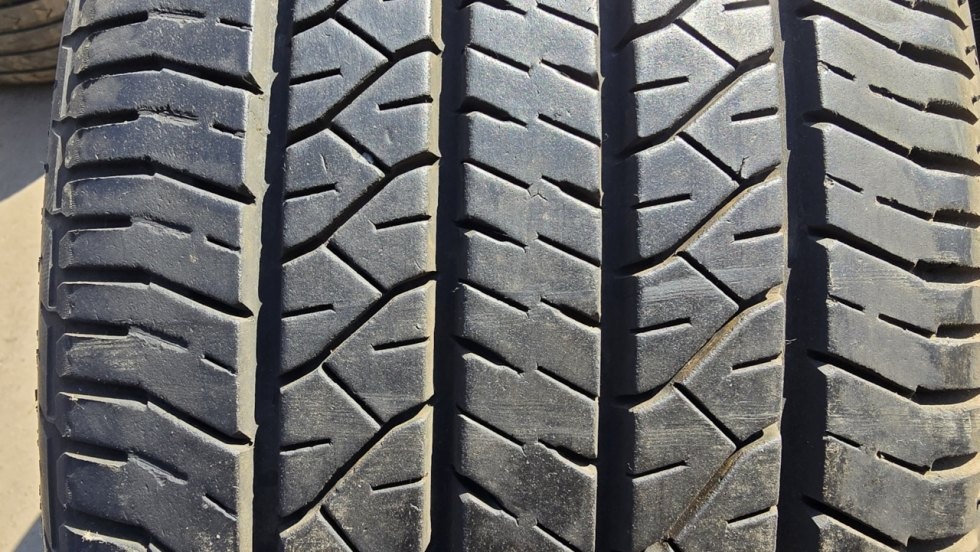 Letní pneu 215/60/17 Dunlop - 2