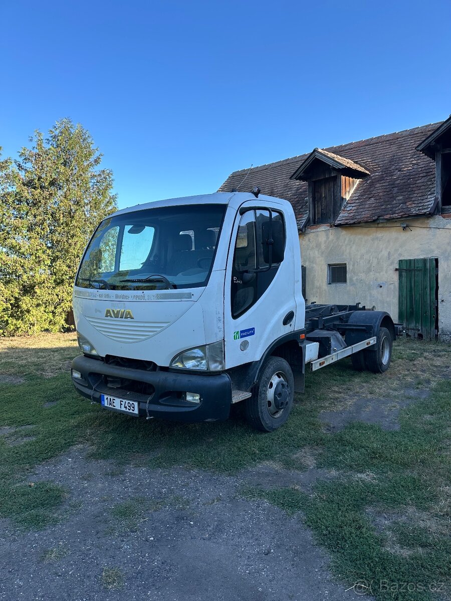 Avia D90 Hákový nosič kontejneru - 2
