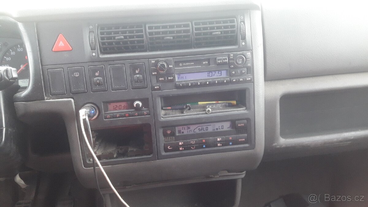 VW MULTIVAN 2.5TDI 111KW DILY - 2