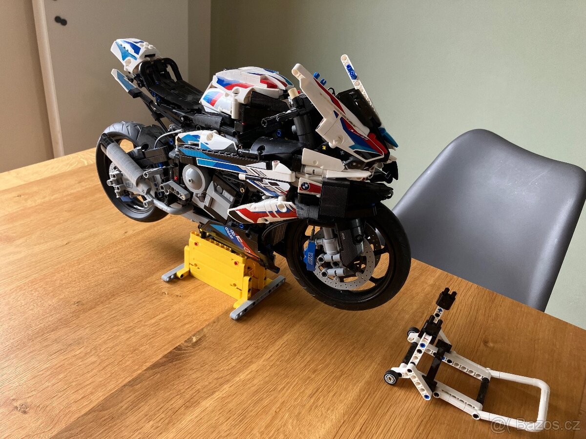 Lego technic 42130 BMW M 1000 RR - 2