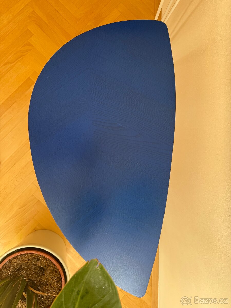 IKEA modrý stolek - 2