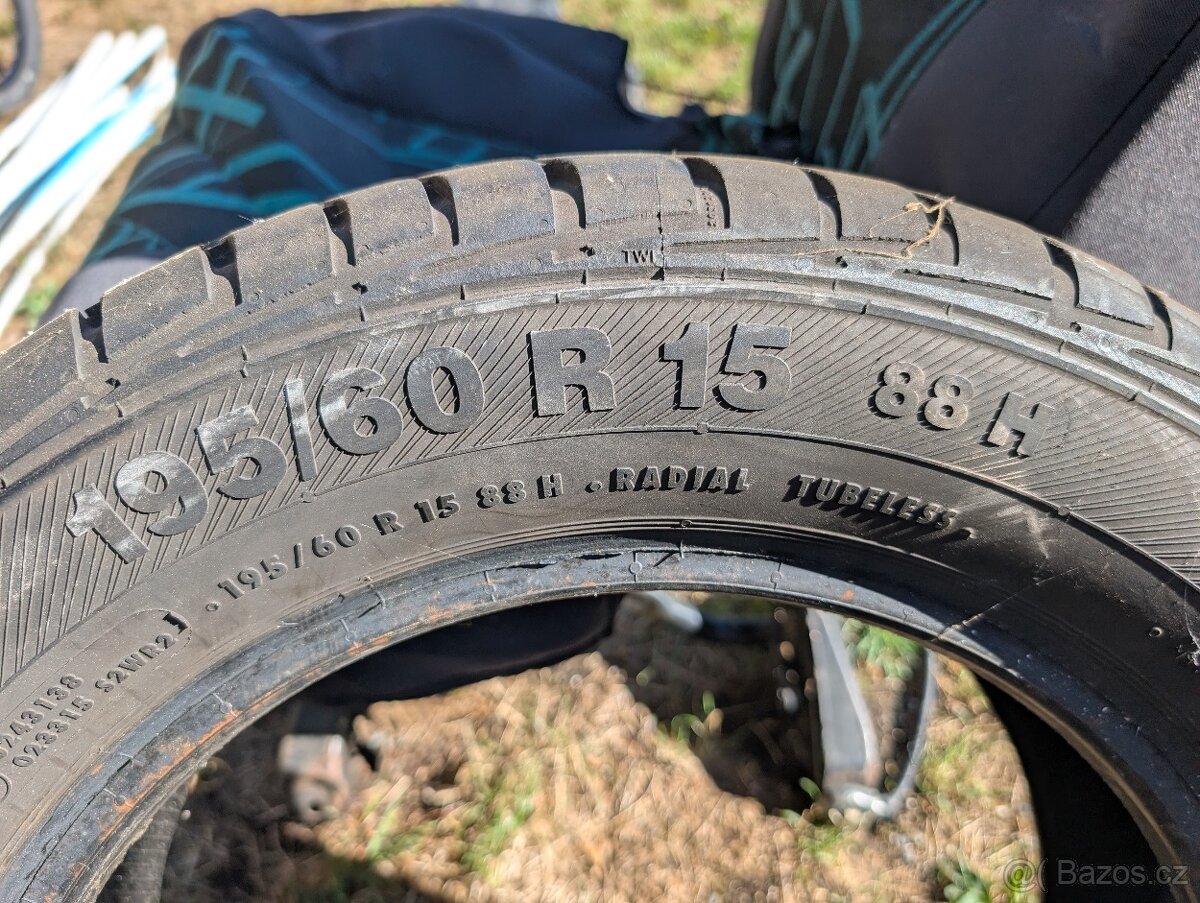 Barvuris 2 195/60 R15 - 2