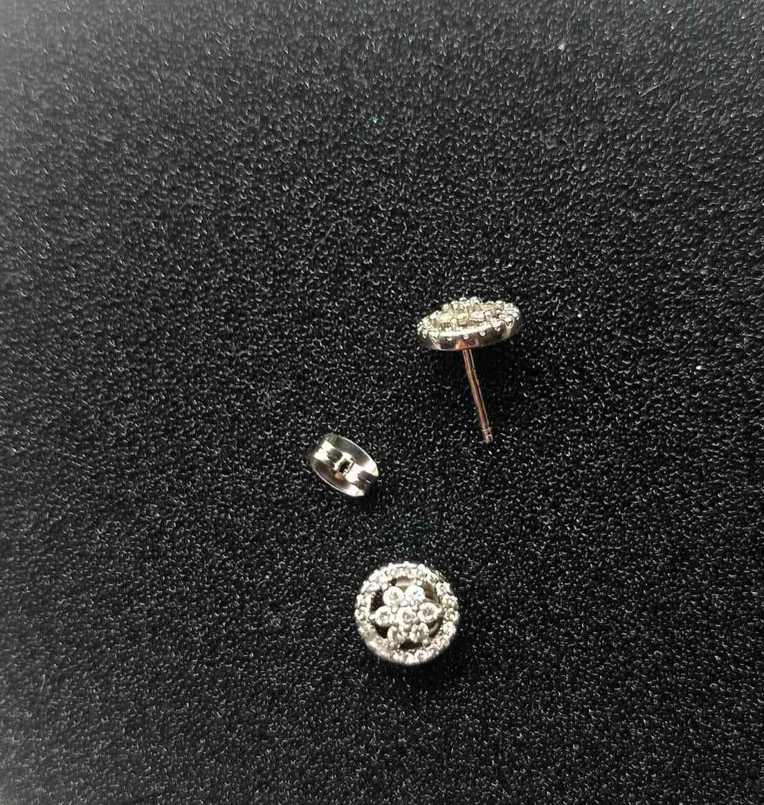 Prodám stříbrné náušnice - průměr 9mm - 2