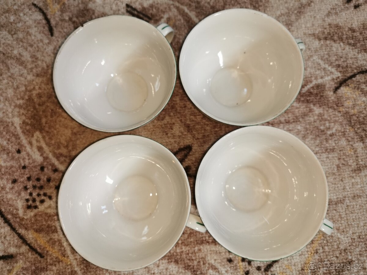 Starý kávový servis RFH Chodov s květinovým motivem - 2