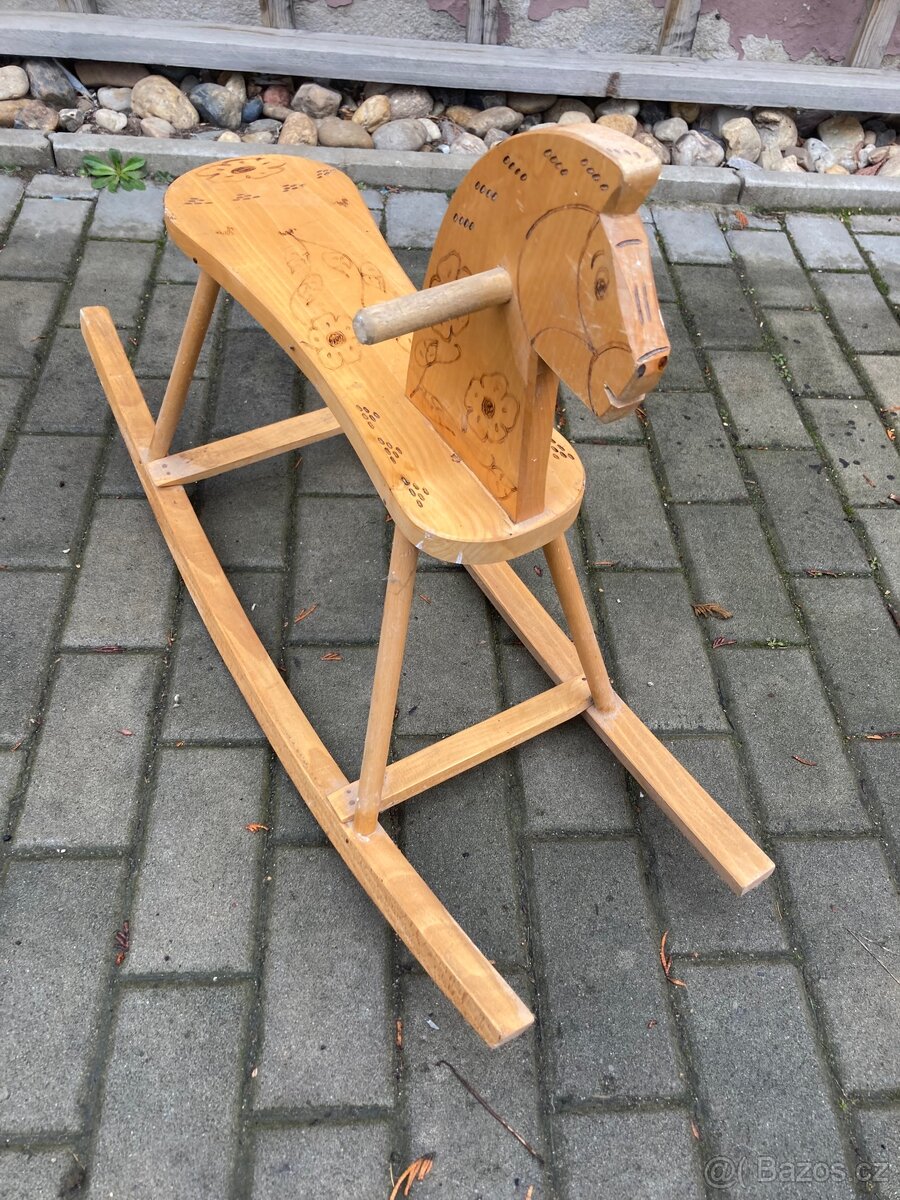 RETRO HOUPACÍ KONÍK. - 2