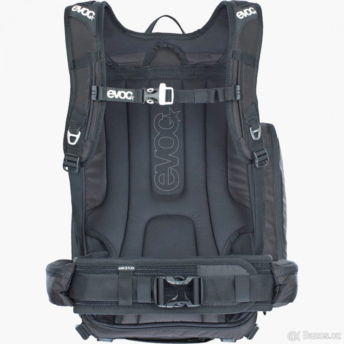 Nový batoh EVOC CP 26L Black - 2
