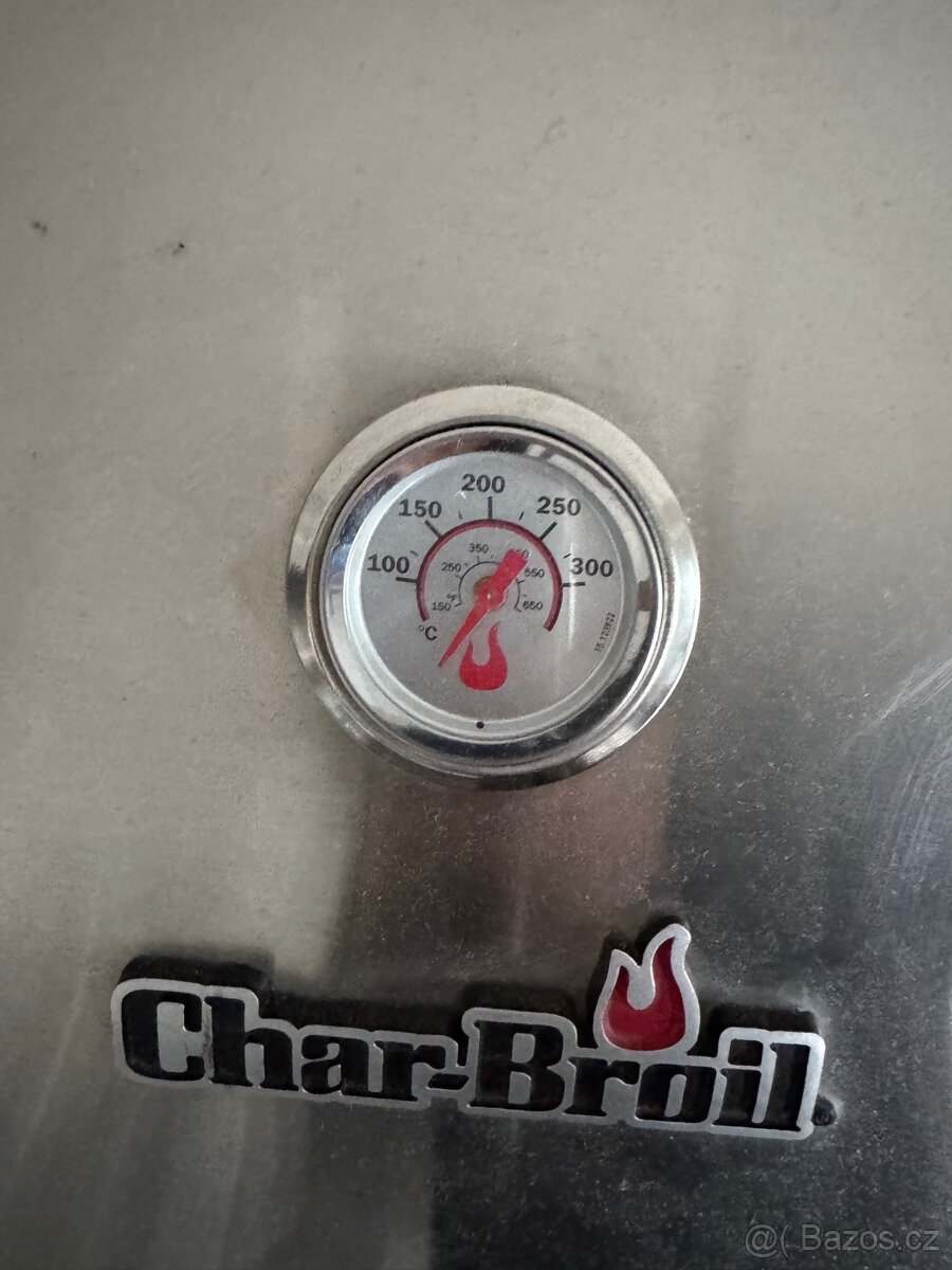 Plynový gril Char-Broil - 2