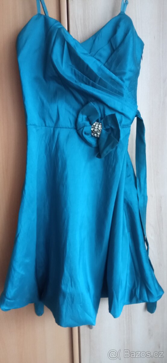 RŮZNÉ ŠATY KUS ZA 50KČ - 2