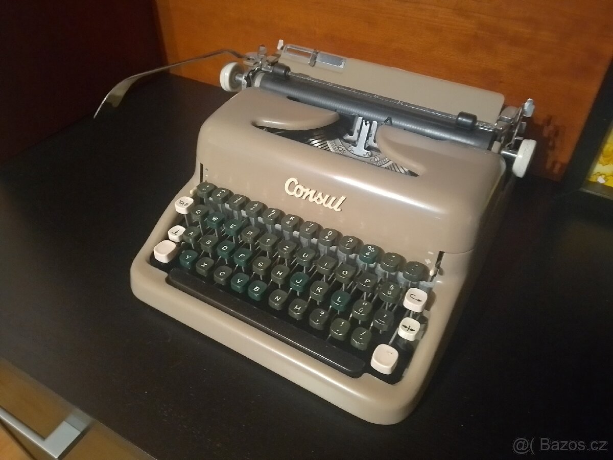 Psací stroj Consul - 2