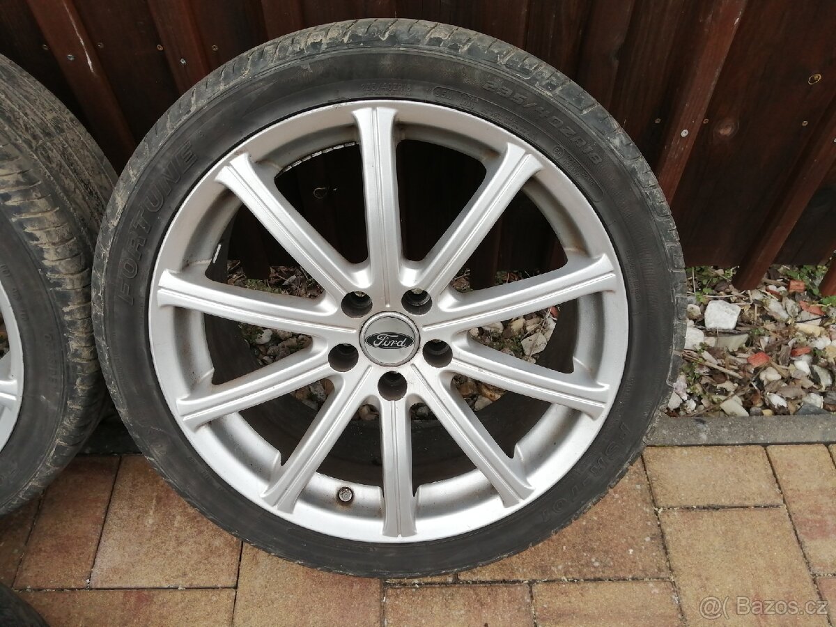 Pneu 235/40R18 AL 8x18 5x108 - 2