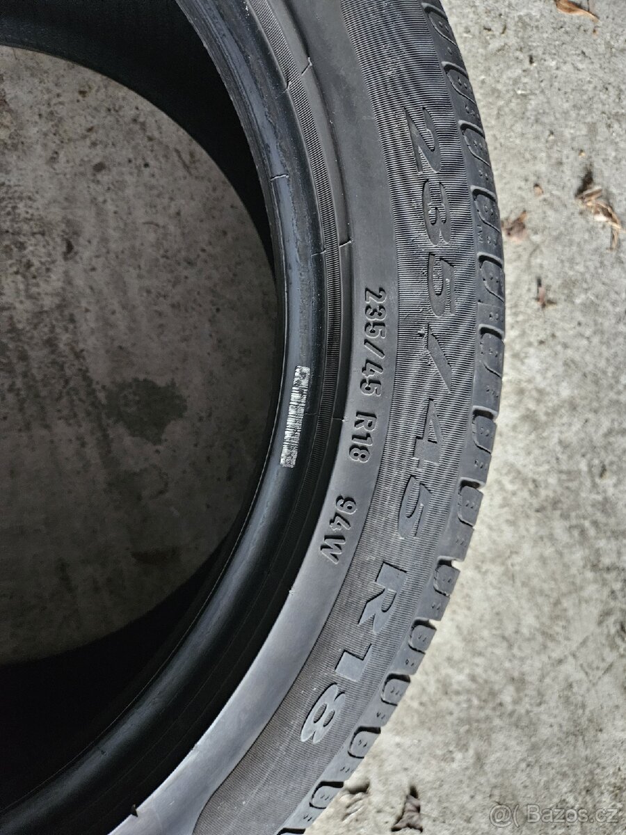 1ks Letní pneu 235/45R18 Pirelli - 2