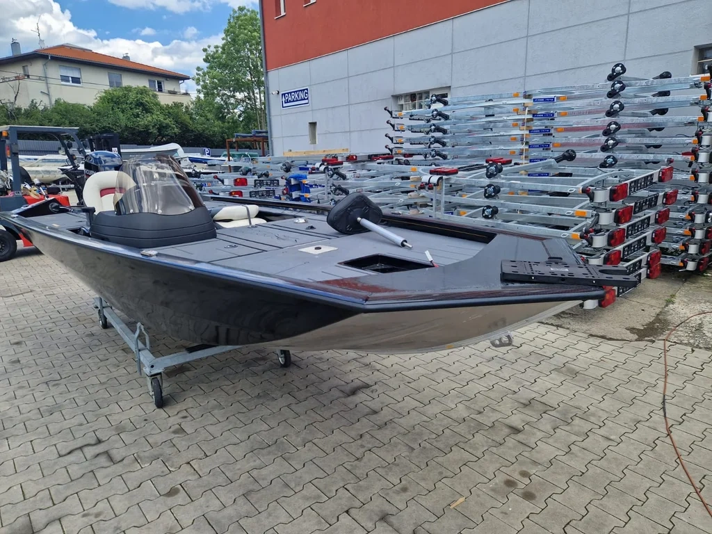 Bassboat B505 Boat007 - 2
