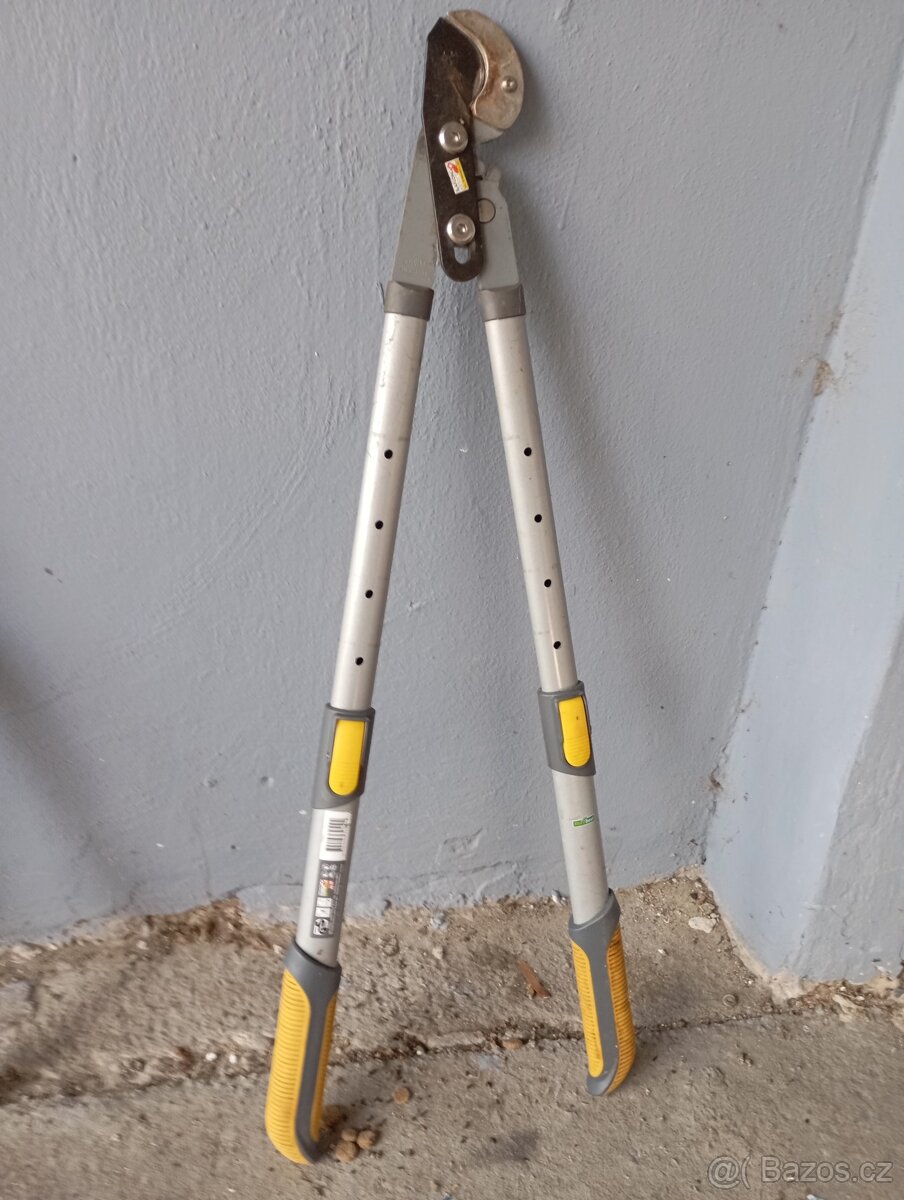 Prodám ruční zahradní nářadí velmi výhodné ceny - 2