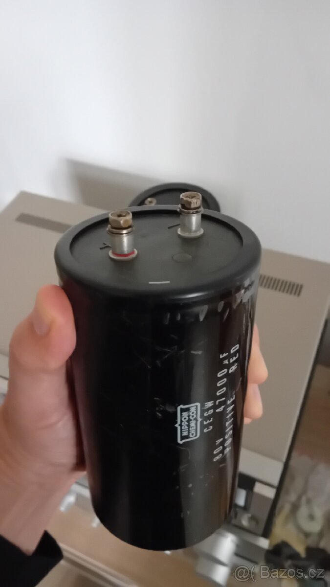 Kondenzátory Nippon 47000/80v - 2