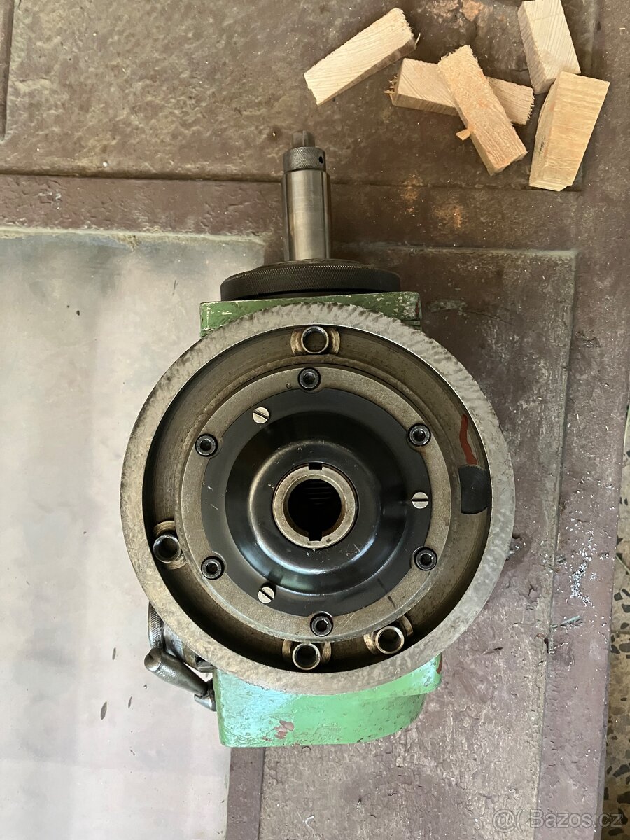 TOS FN 32/40 - svislá hlava - 2