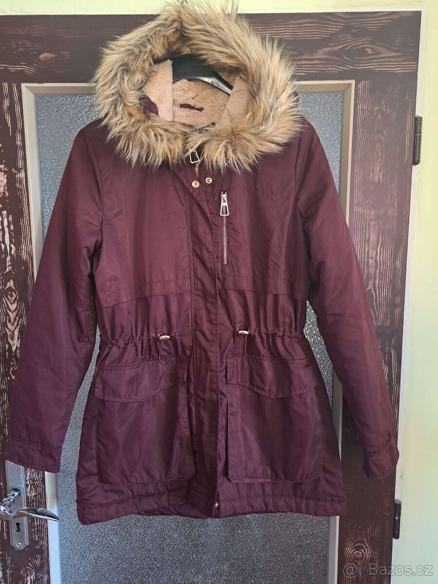 ZNAČKOVÁ ZIMNÍ TEPLÁ BUNDA SINSAY,S KOŽÌŠKEM,JAKO NOVÁ - 2