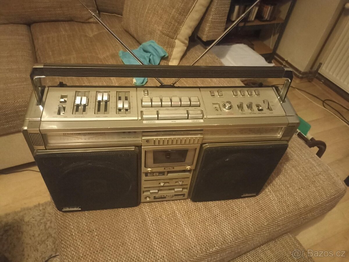 Vlajková loď SHARP GF- 9696 - 2