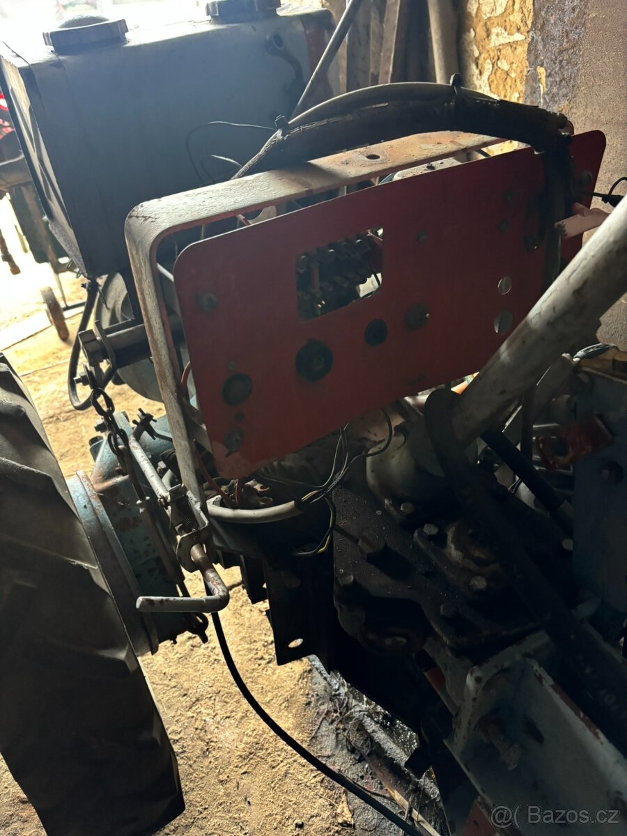 Malotraktory MT8, TZ4K14 kapoty, přístojovky, blatníky - 2