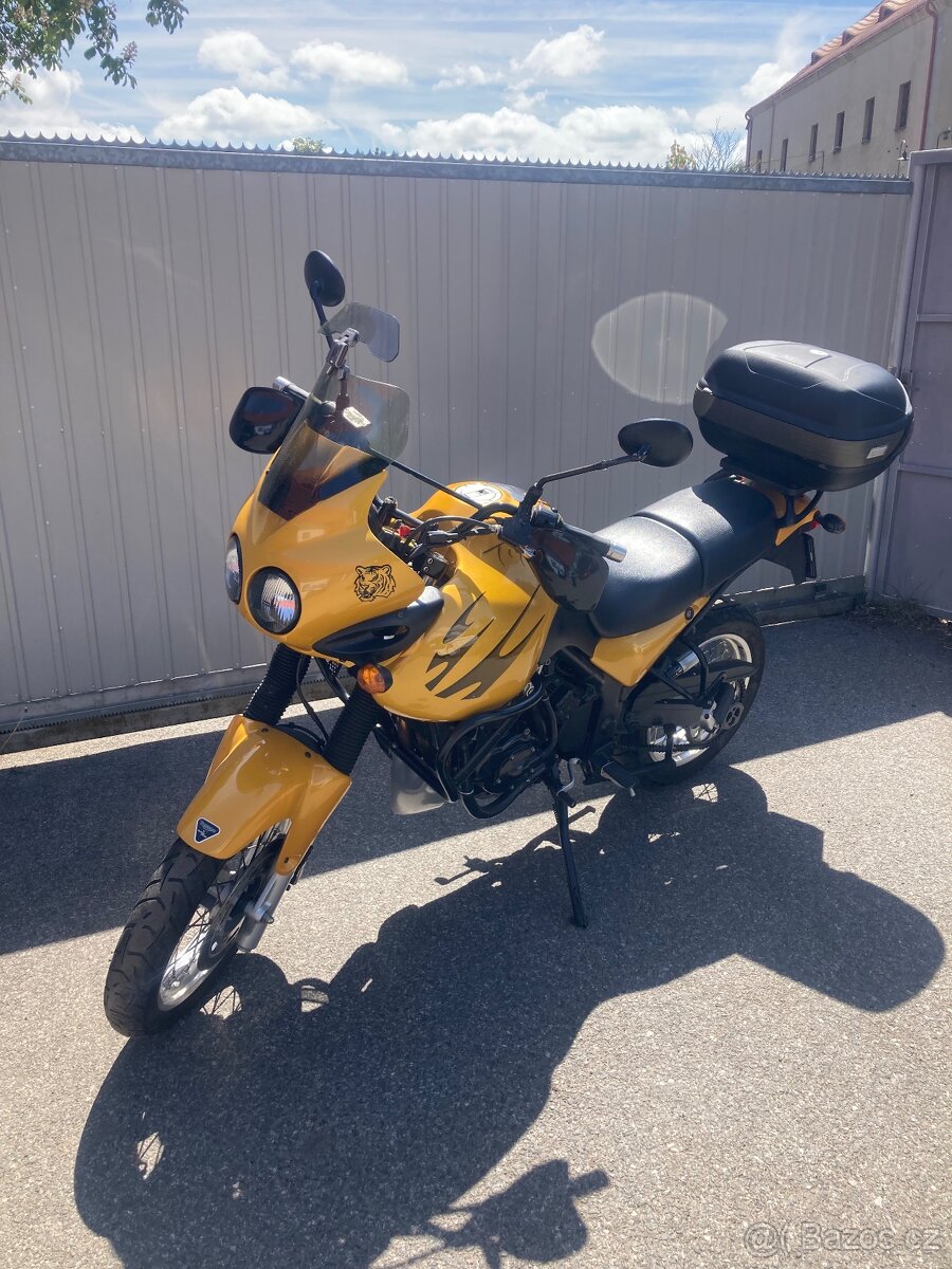 Triumph tiger 885 ,61kw ,rv.2000