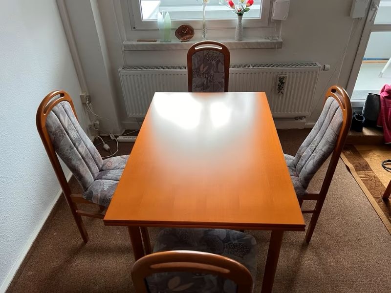 Stůl jídelní rozkládací a 4 židle - masivní - 2