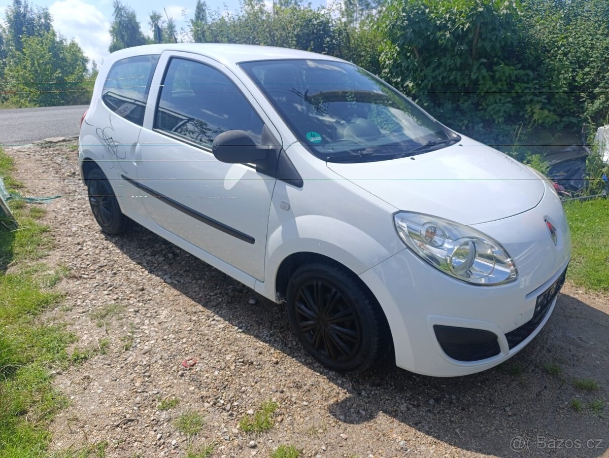 Renault Twingo 2 1.2 benzín rok 2010 nová STKDovoz Německo - 2