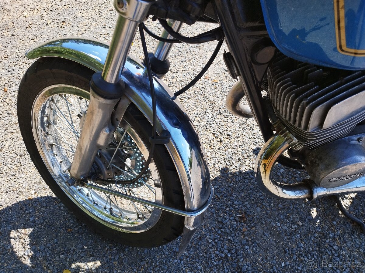 SUZUKI 500 TITAN- GT. - 2