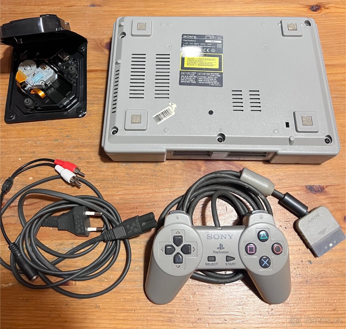 Playstation 1 + příslušenství na výměnu/opravu laseru - 2