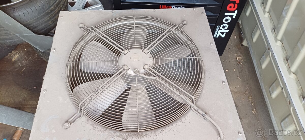 Teplovodní radiator + ventilátor - 2