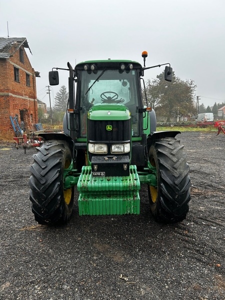 Traktor John Deere 6820 - 2