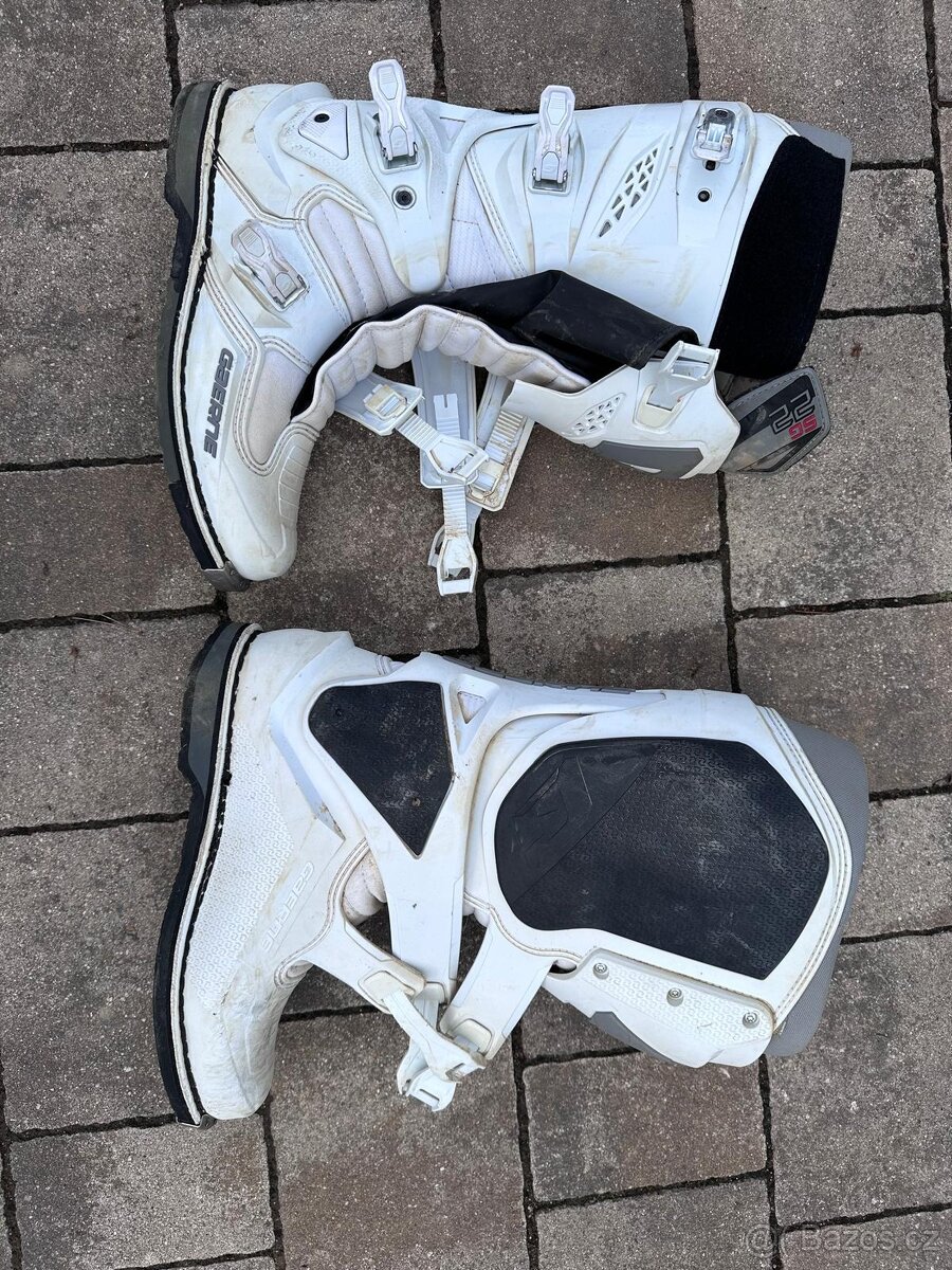 Gaerne sg 22 bílé, vel. 12(47) - 2