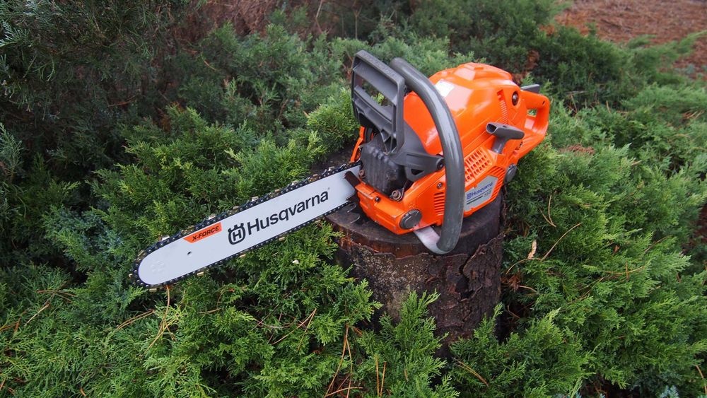 Husgvarna 555 top stavu - 2