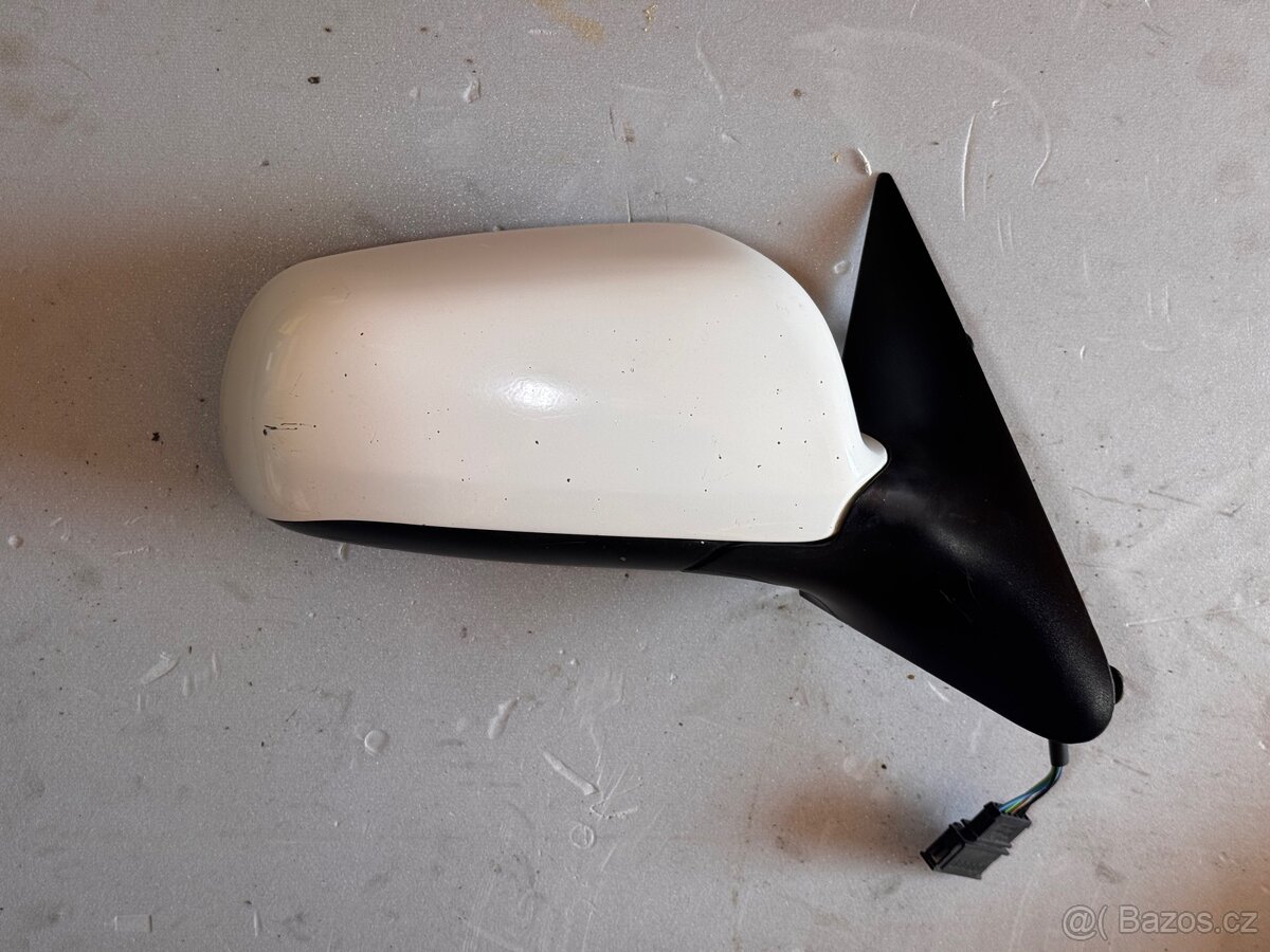 Pravé zrcátko Octavia 1 - 2