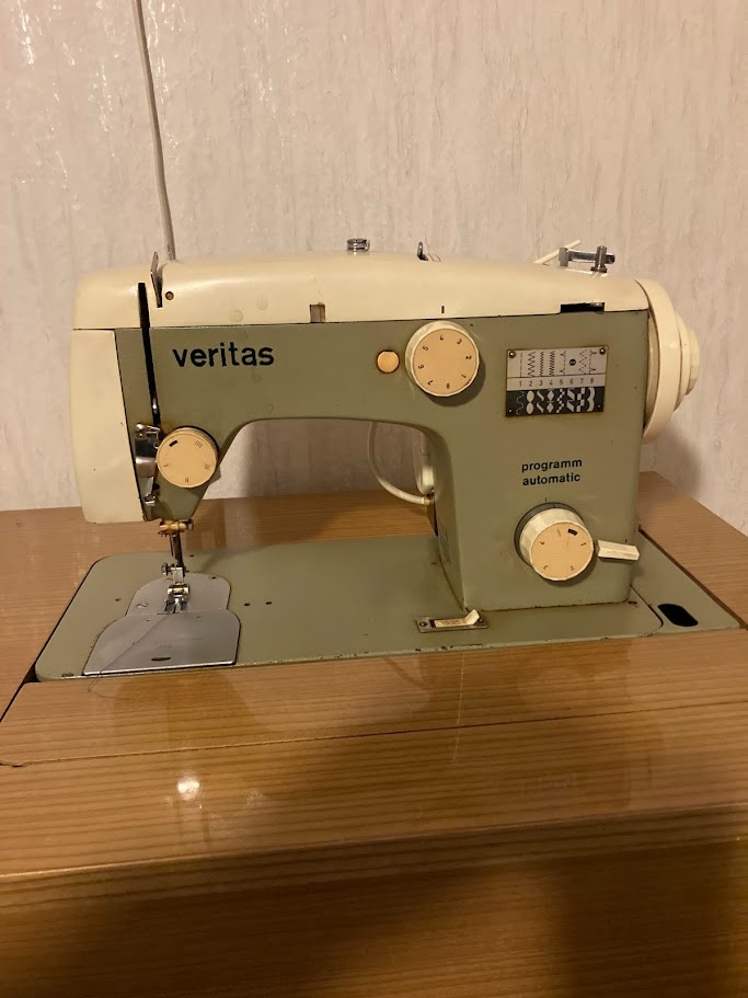 Šicí stroj Veritas - 2