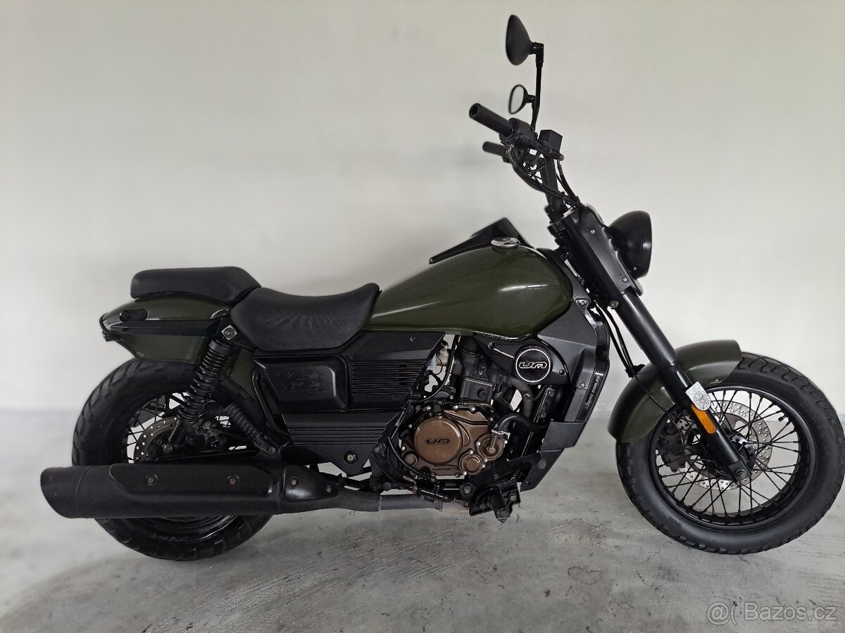 UM Renegade Commando 125 - 2