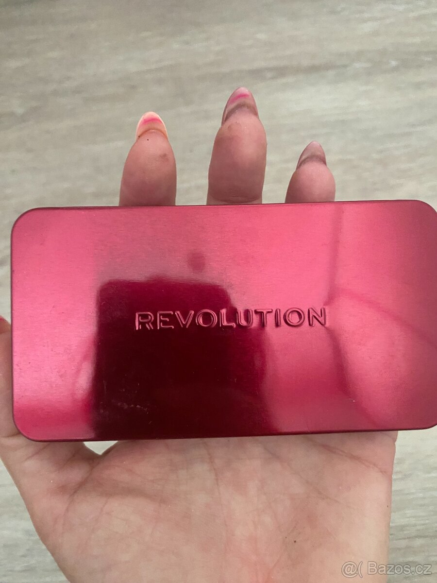 STÍNY REVOLUTION - 2