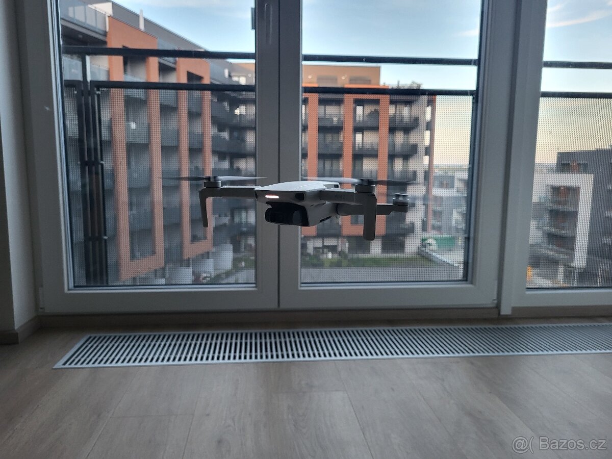 DJI Mini 2 (Fly More Combo) - 2
