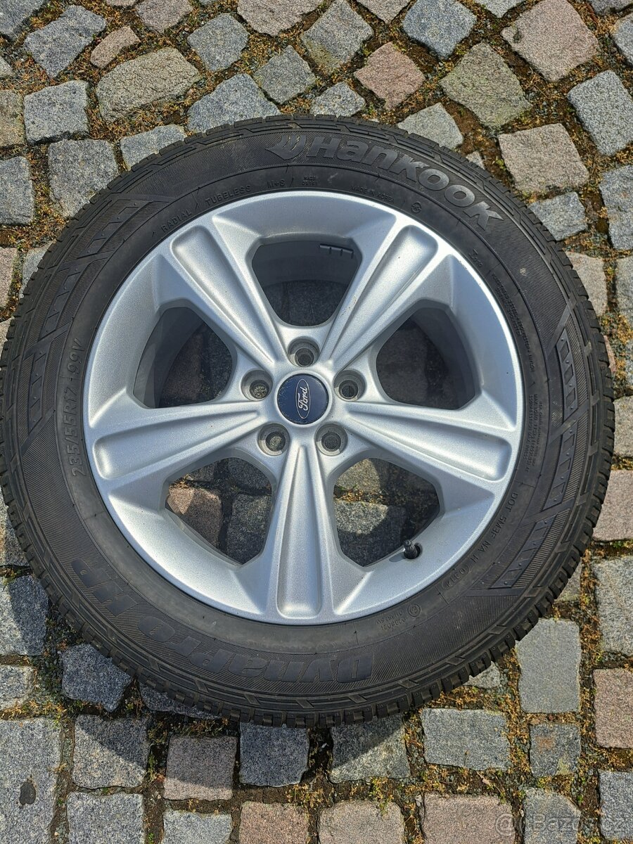 Prodám čtyři 17" disky s letními pneu 235/55 Ford - 2