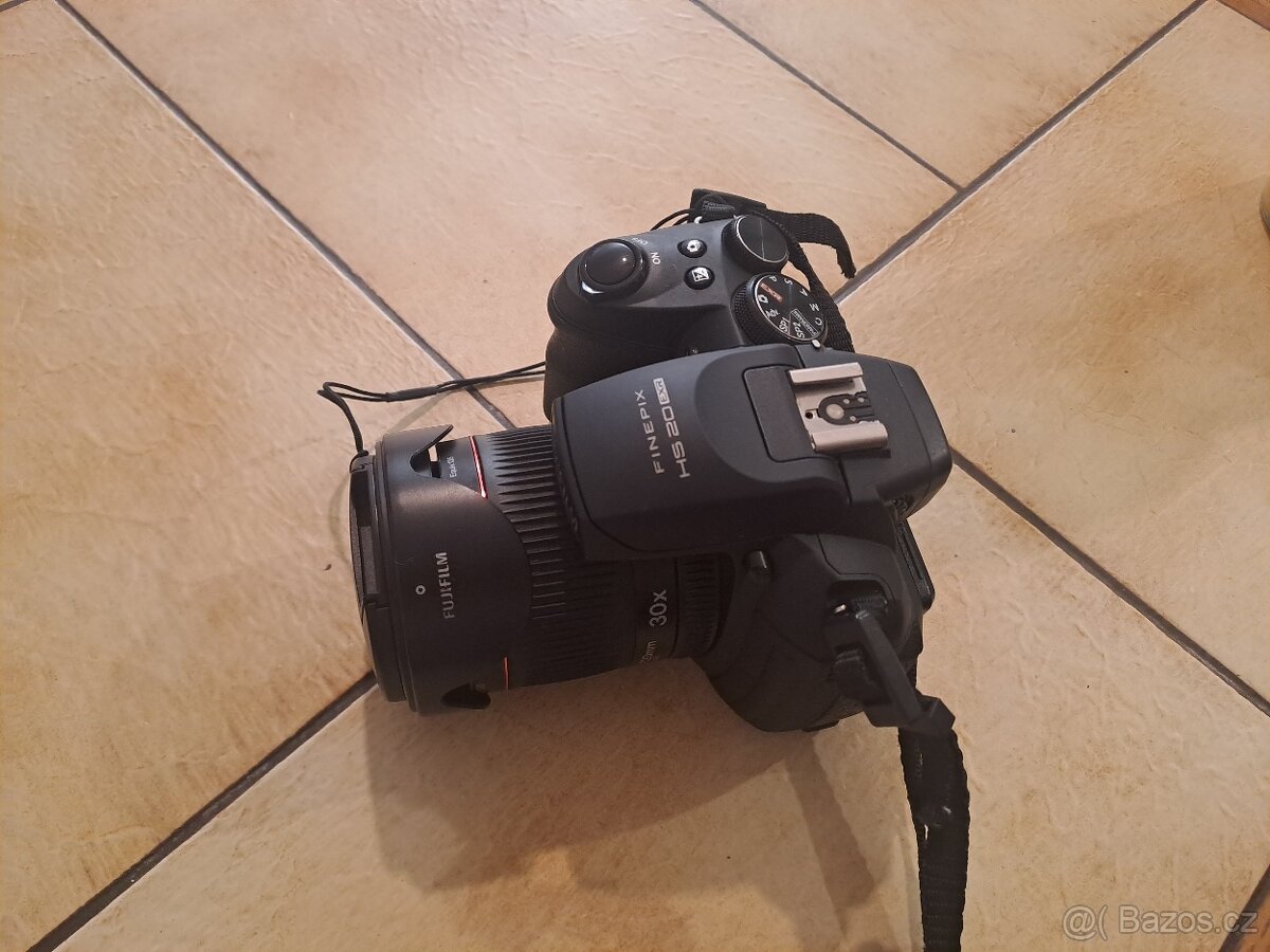 Fujifilm finepix hs 20 exr - 2