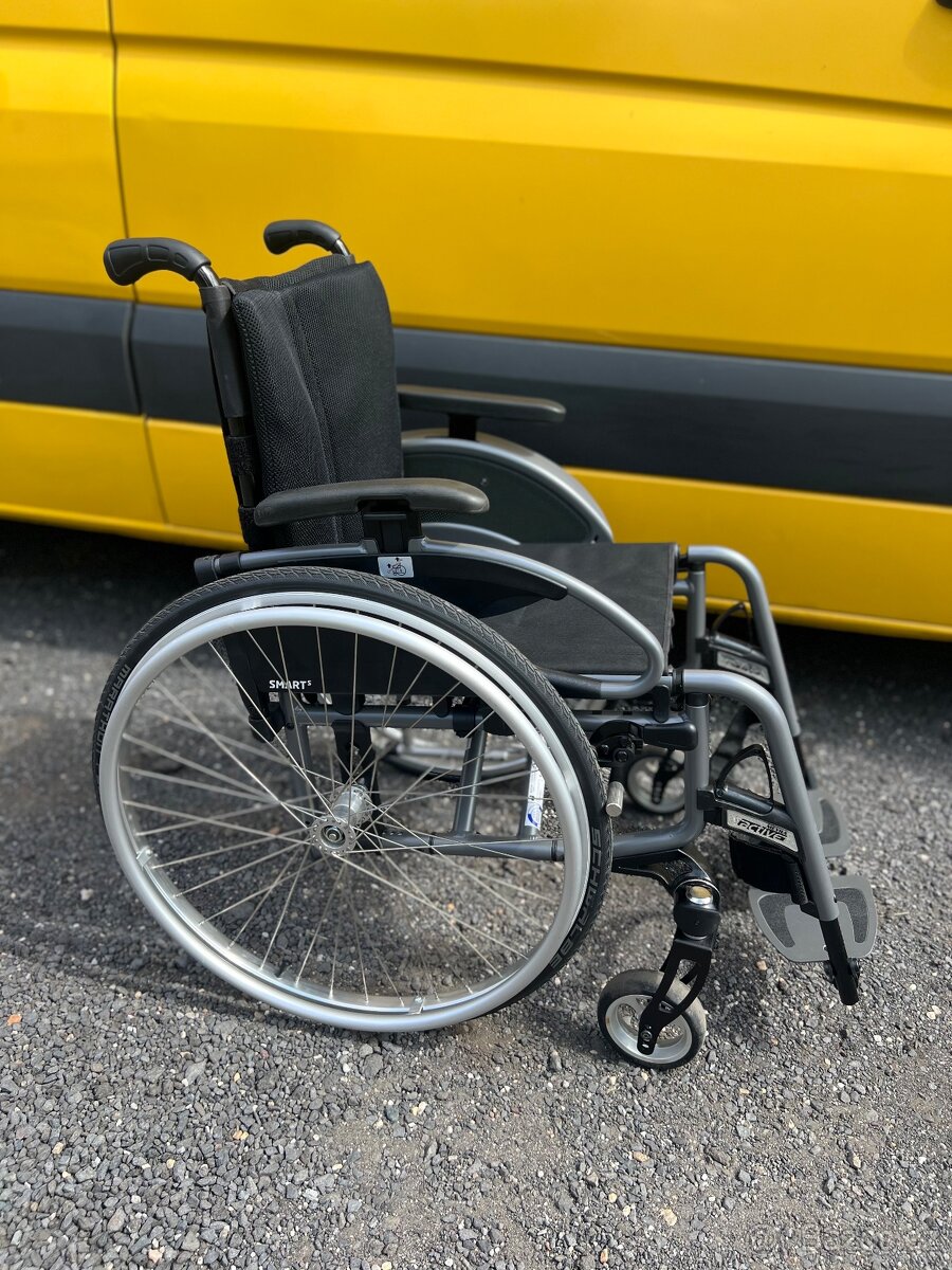Sportovni invalidní vozík - 2