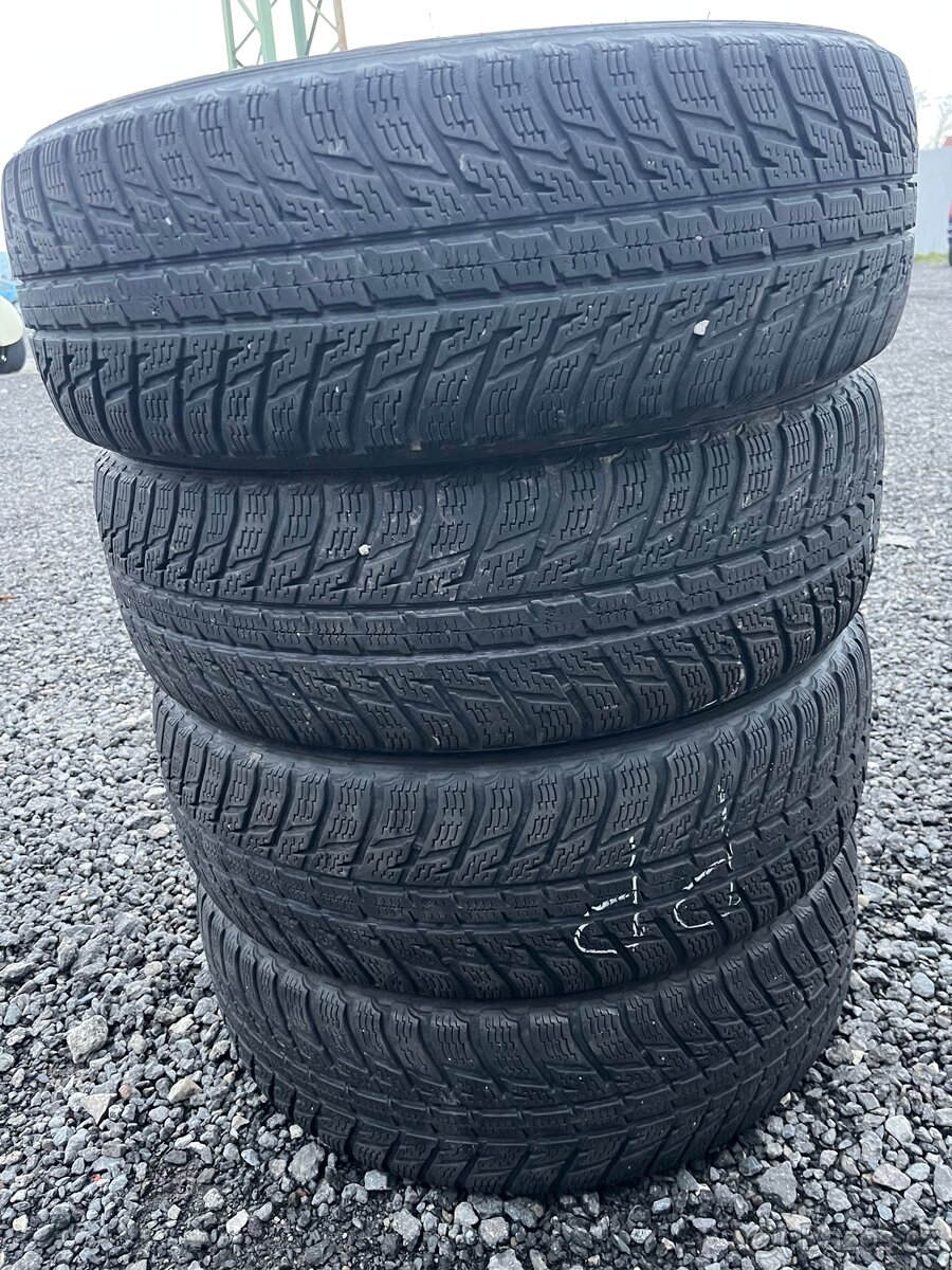 215/65r17 zimní sada nokian - 2