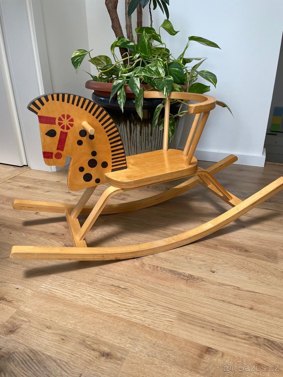 Dřevěný houpací kůň - 2