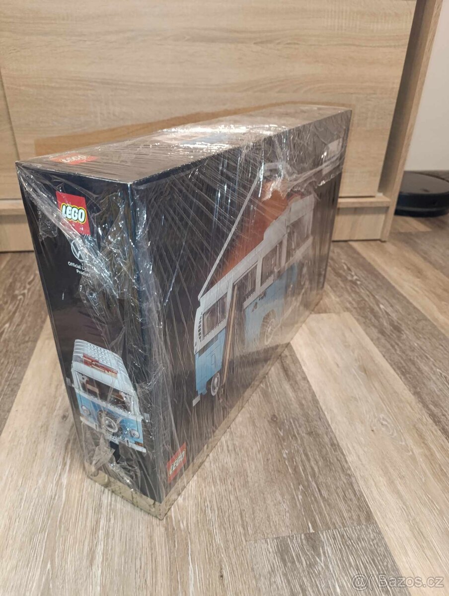 LEGO Icons 10279: Volkswagen T2 Camper Van - 2