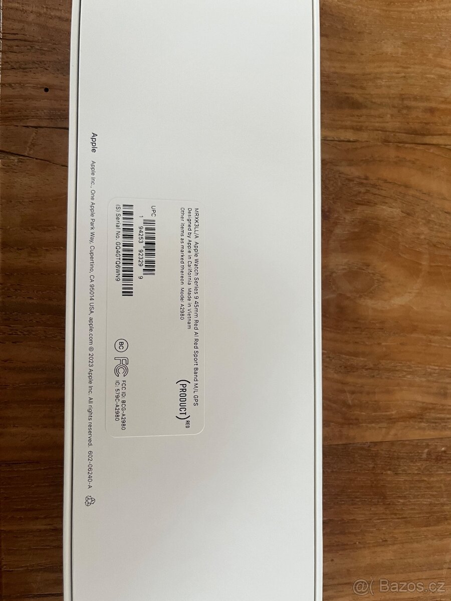 Nové Apple Watch series 9 45mm Red M/L GPS - 2